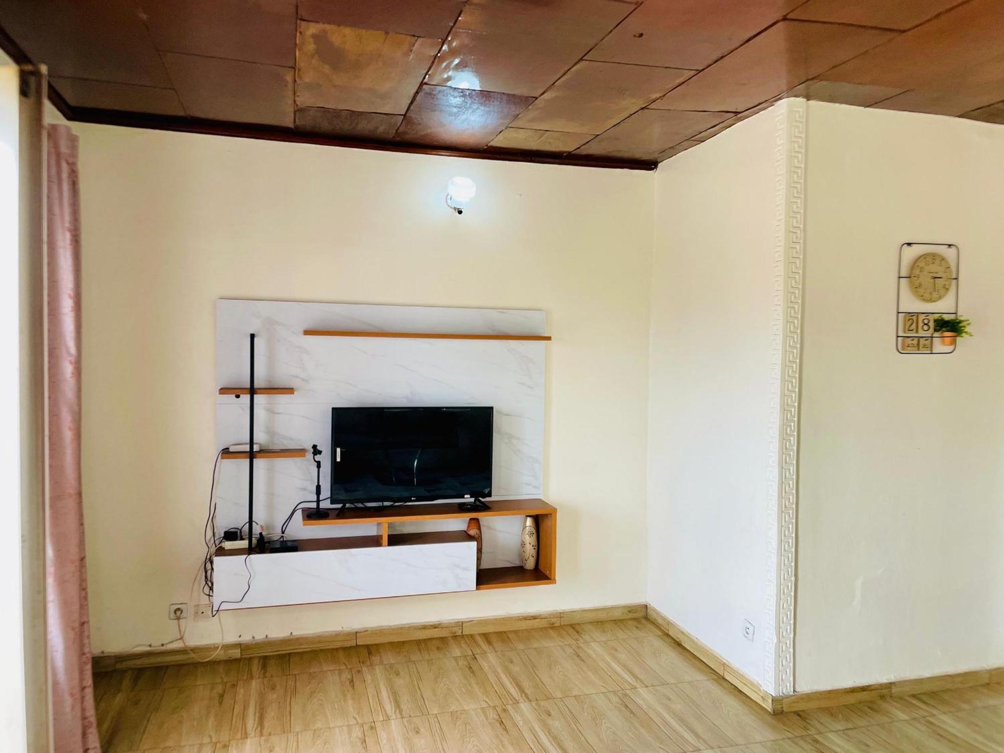 Appartement Avec Vue Panoramique Two Or Three Rooms Yaoundé Exteriér fotografie