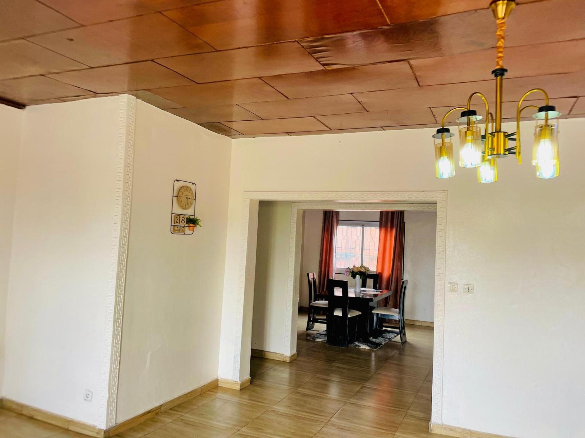 Appartement Avec Vue Panoramique Two Or Three Rooms Yaoundé Exteriér fotografie